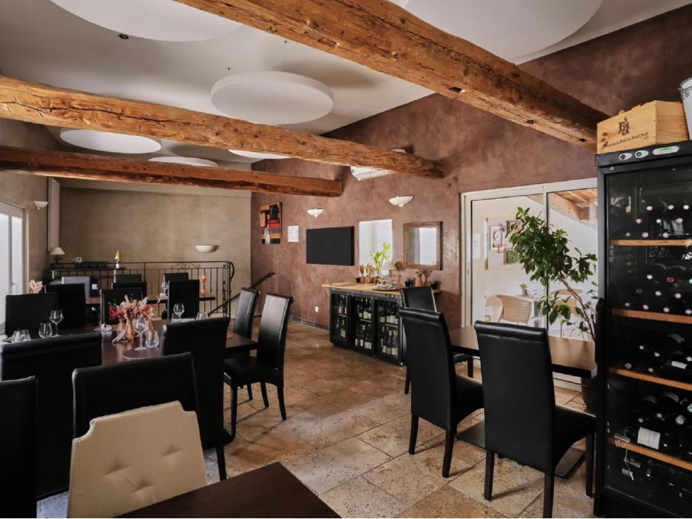 Vente commerce VILLAGE PROCHE AVIGNON